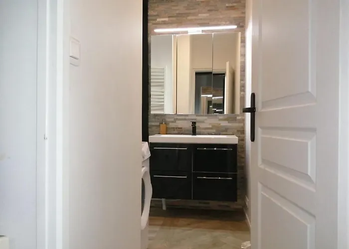 Lägenhet Agreable Maison De En Plein Coeur De *